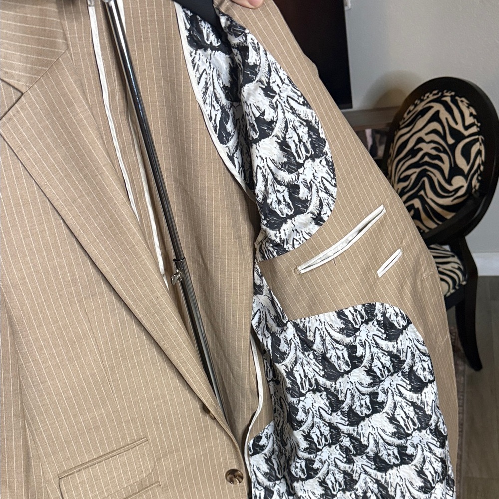 Murano Classic Beige Pinstripe Suit for Men-medium, 30x32 - Picture 4 of 13